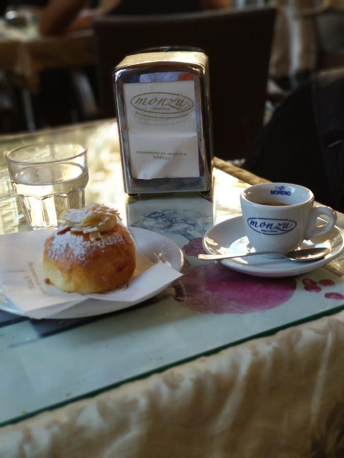 Suite Napoletana Νάπολη Εξωτερικό φωτογραφία